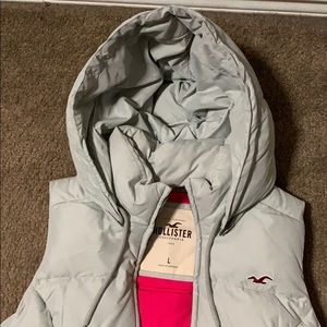 Hollister puffy vest